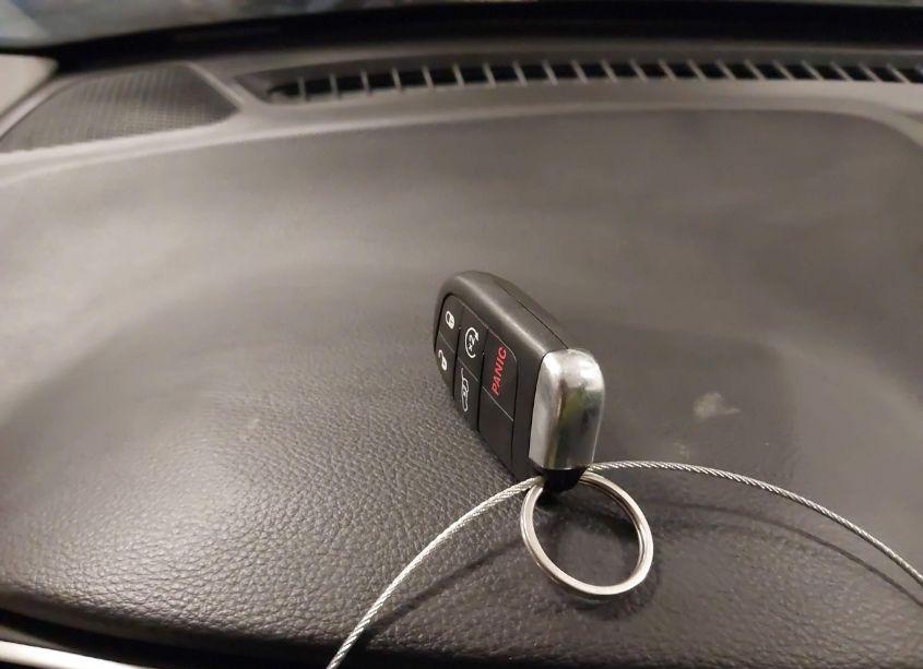 Photo 11 of 2018 Jeep Compass LIMITED 4X4 (VIN 3C4NJDCB9JT365787)