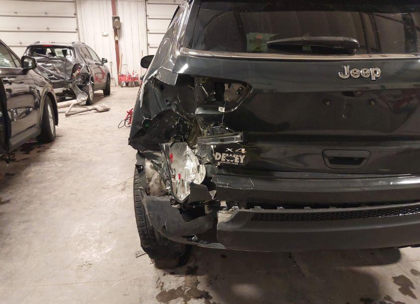 Photo 17 of 2018 Jeep Compass LIMITED 4X4 (VIN 3C4NJDCB9JT365787)