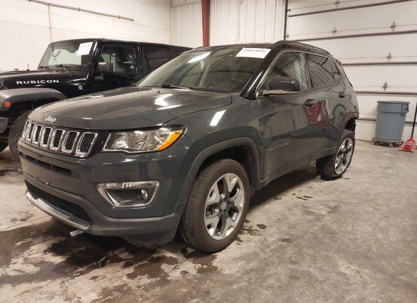 Photo 2 of 2018 Jeep Compass LIMITED 4X4 (VIN 3C4NJDCB9JT365787)