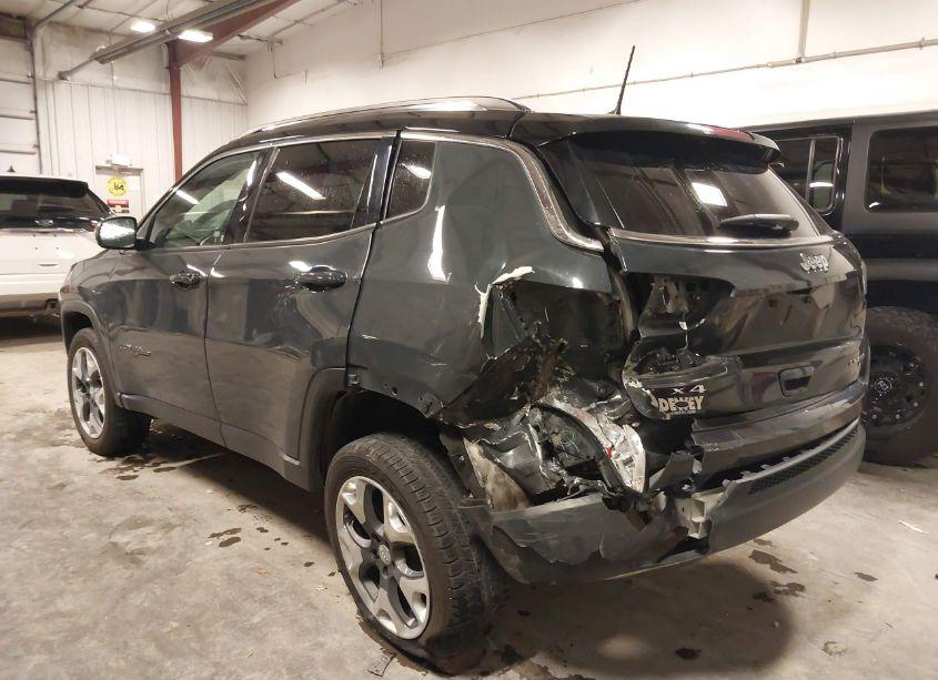 Photo 3 of 2018 Jeep Compass LIMITED 4X4 (VIN 3C4NJDCB9JT365787)