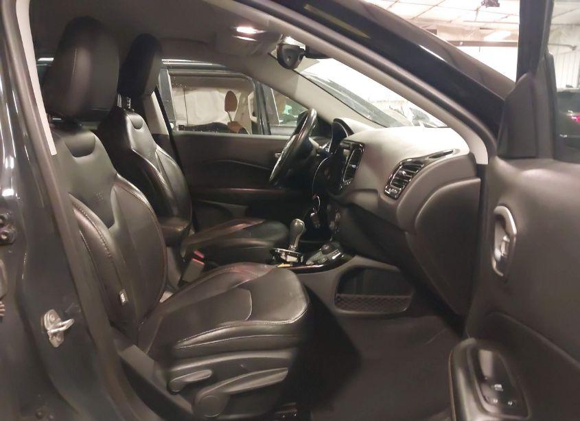 Photo 5 of 2018 Jeep Compass LIMITED 4X4 (VIN 3C4NJDCB9JT365787)