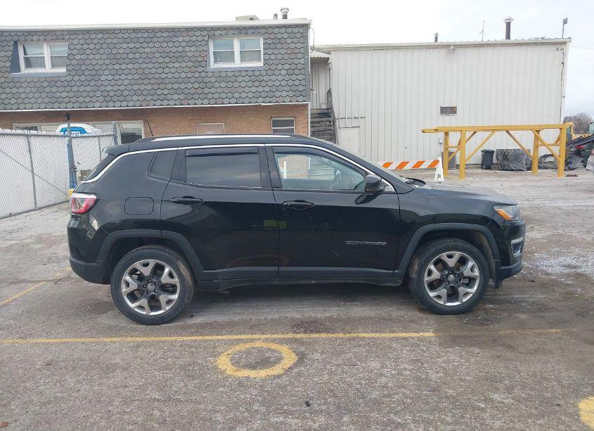 Photo 13 of 2019 Jeep Compass LIMITED 4X4 (VIN 3C4NJDCB9KT622867)