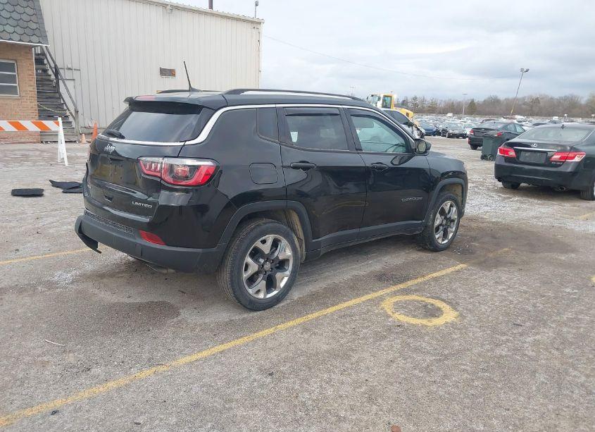 Photo 4 of 2019 Jeep Compass LIMITED 4X4 (VIN 3C4NJDCB9KT622867)