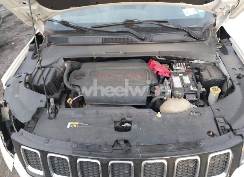 Photo 10 of 2019 Jeep Compass LIMITED 4X4 (VIN 3C4NJDCB9KT674726)