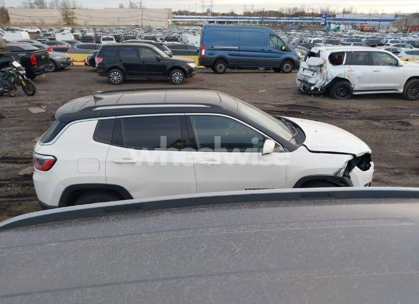 Photo 13 of 2019 Jeep Compass LIMITED 4X4 (VIN 3C4NJDCB9KT674726)