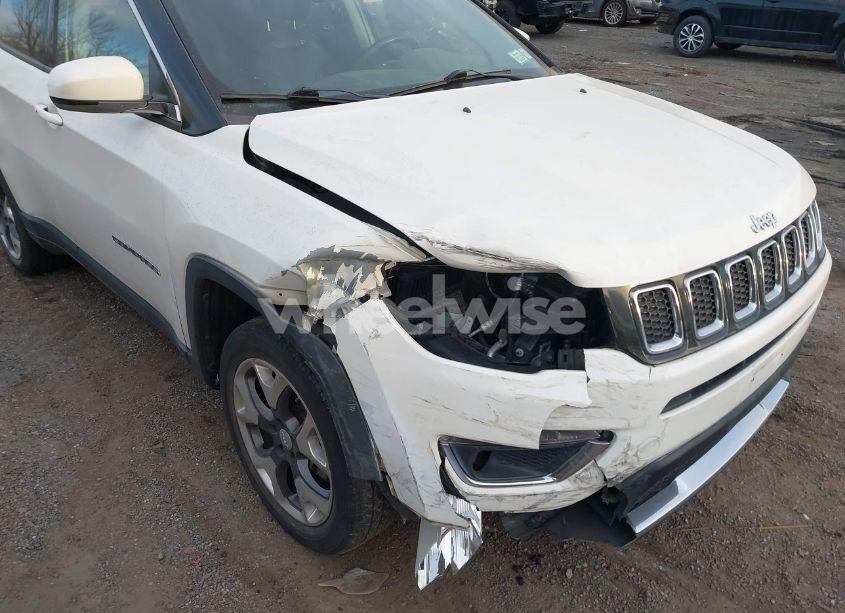 Photo 6 of 2019 Jeep Compass LIMITED 4X4 (VIN 3C4NJDCB9KT674726)