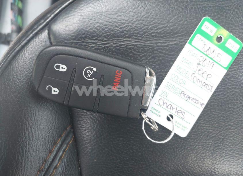 Photo 11 of 2019 Jeep Compass LIMITED 4X4 (VIN 3C4NJDCB9KT842977)