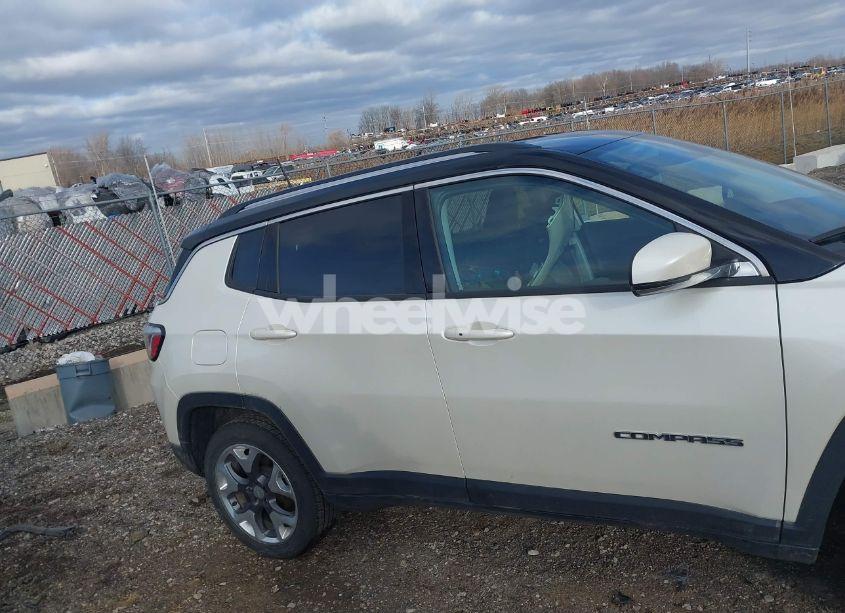 Photo 14 of 2019 Jeep Compass LIMITED 4X4 (VIN 3C4NJDCB9KT842977)