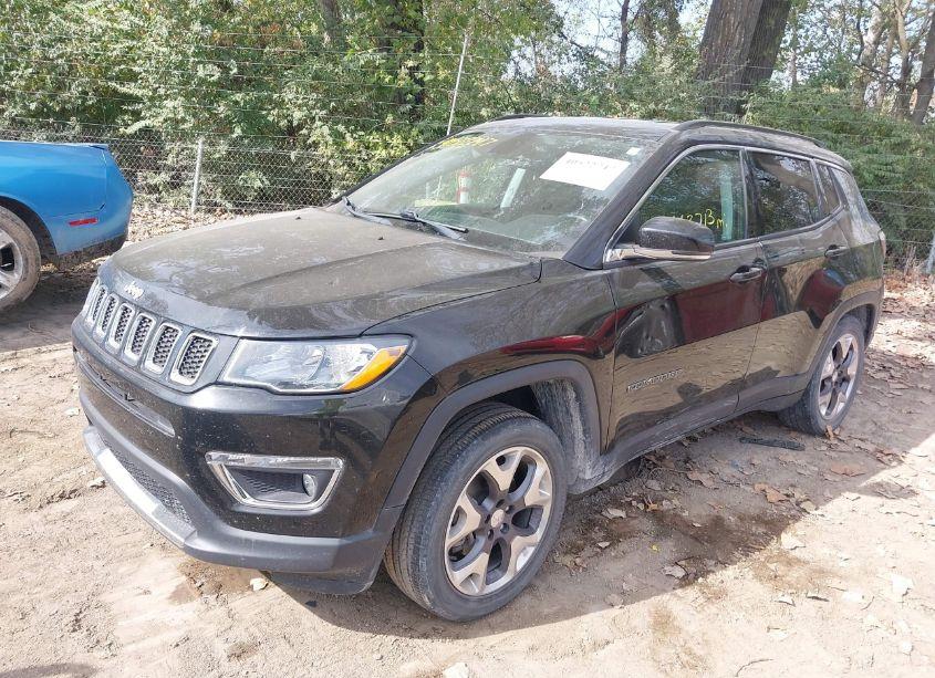Photo 2 of 2020 Jeep Compass LIMITED 4X4 (VIN 3C4NJDCB9LT167620)