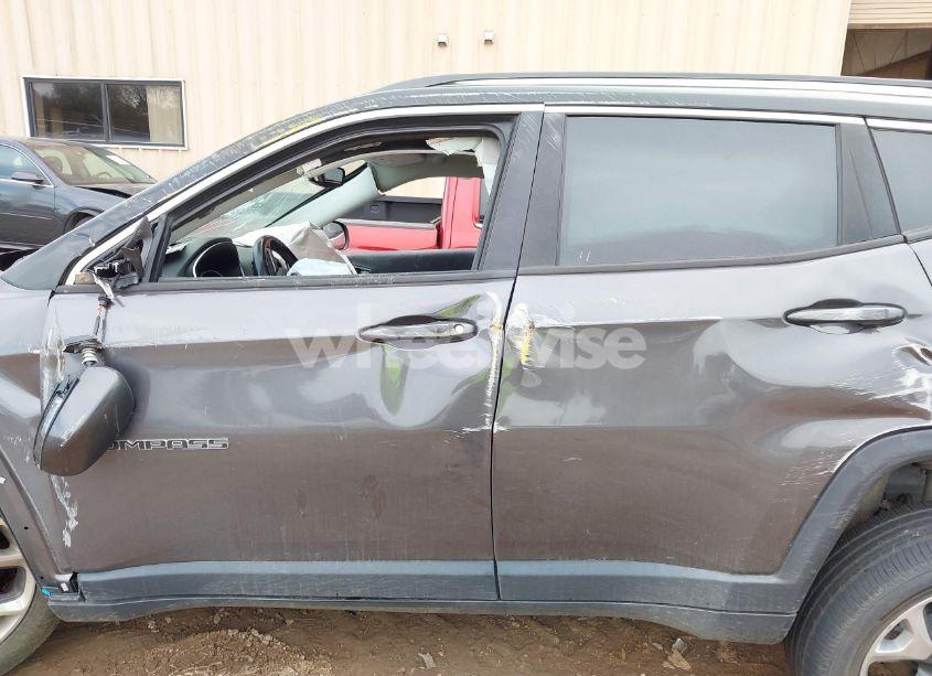 Photo 14 of 2020 Jeep Compass LIMITED 4X4 (VIN 3C4NJDCB9LT196678)
