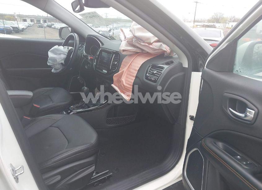 Photo 5 of 2021 Jeep Compass LIMITED 4X4 (VIN 3C4NJDCB9MT556758)