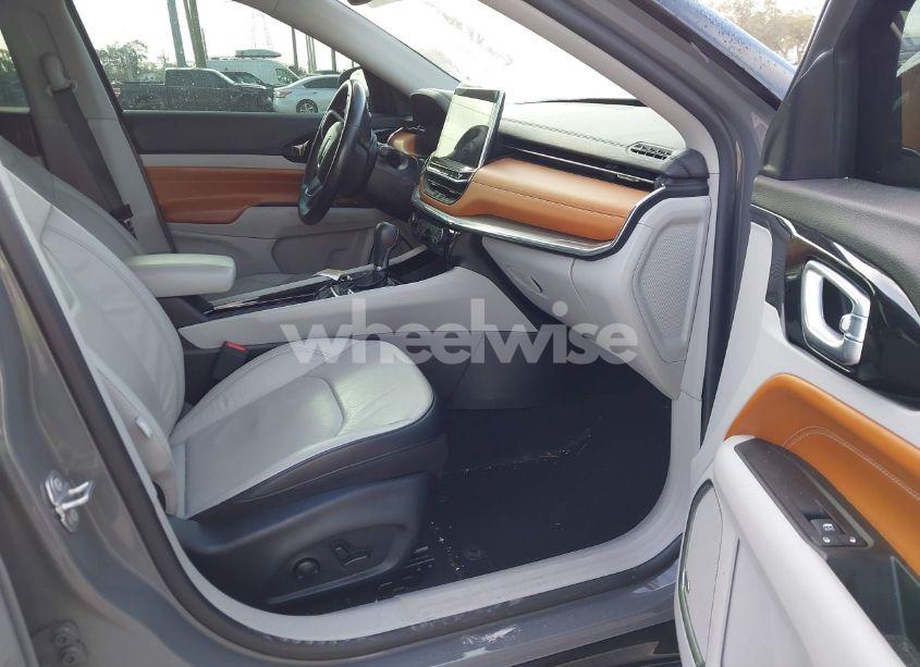 Photo 5 of 2022 Jeep Compass LIMITED 4X4 (VIN 3C4NJDCB9NT110028)