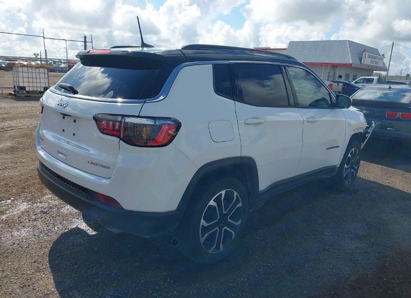 Photo 4 of 2022 Jeep Compass LIMITED 4X4 (VIN 3C4NJDCB9NT213157)