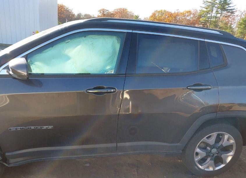 Photo 14 of 2018 Jeep Compass LIMITED 4X4 (VIN 3C4NJDCBXJT144019)