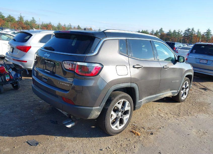 Photo 4 of 2018 Jeep Compass LIMITED 4X4 (VIN 3C4NJDCBXJT144019)