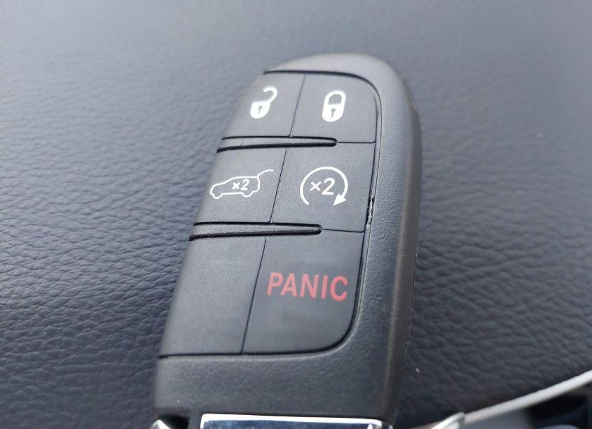 Photo 11 of 2018 Jeep Compass LIMITED 4X4 (VIN 3C4NJDCBXJT200749)