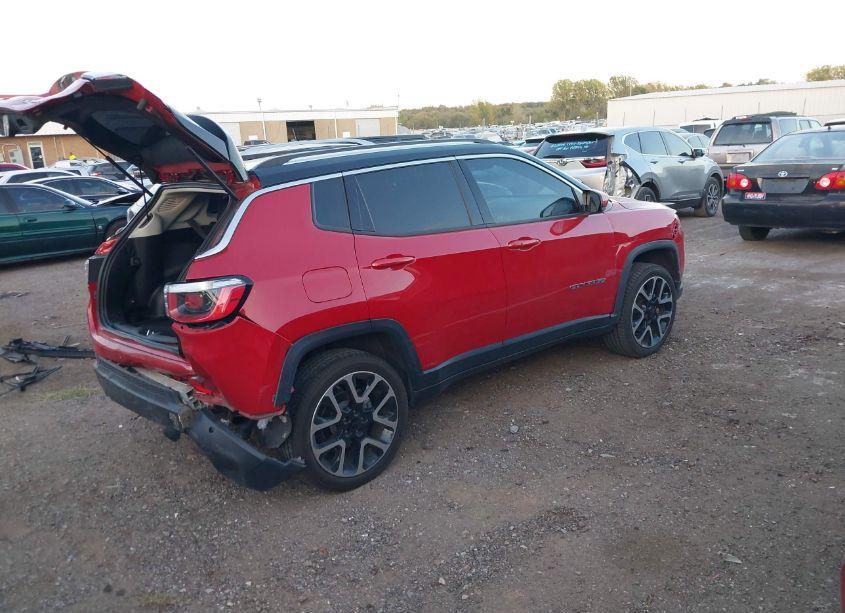 Photo 4 of 2018 Jeep Compass LIMITED 4X4 (VIN 3C4NJDCBXJT200749)