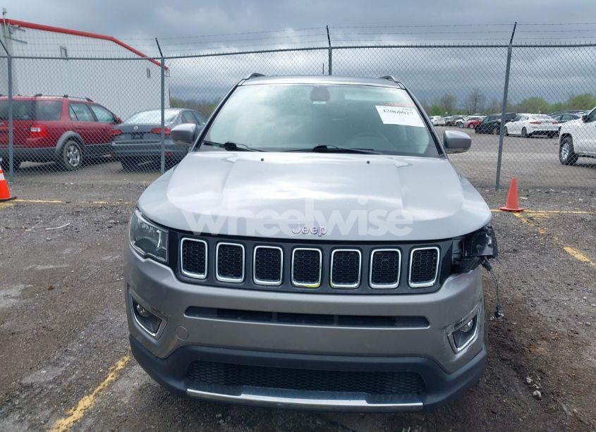 Photo 12 of 2018 Jeep Compass LIMITED 4X4 (VIN 3C4NJDCBXJT365801)