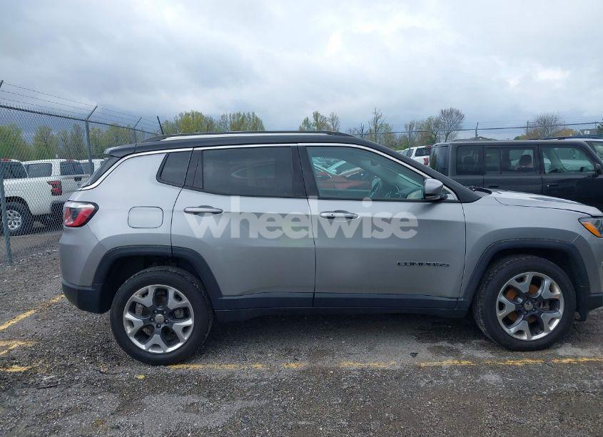 Photo 13 of 2018 Jeep Compass LIMITED 4X4 (VIN 3C4NJDCBXJT365801)