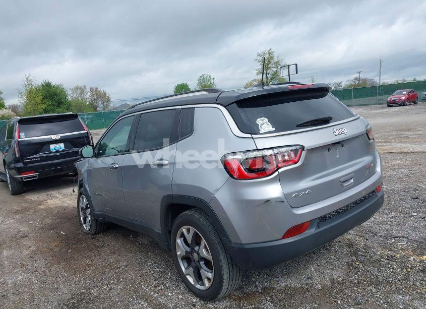 Photo 3 of 2018 Jeep Compass LIMITED 4X4 (VIN 3C4NJDCBXJT365801)