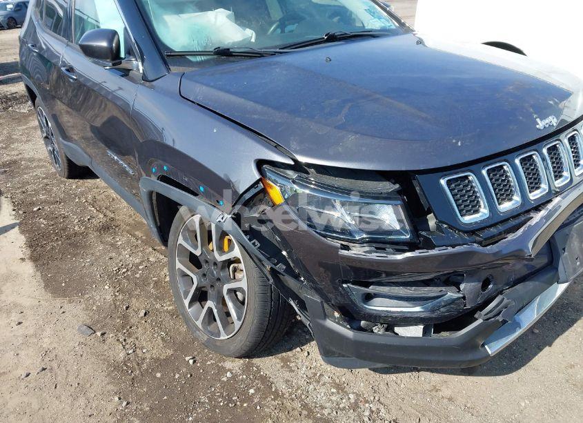 Photo 16 of 2018 Jeep Compass LIMITED 4X4 (VIN 3C4NJDCBXJT484688)