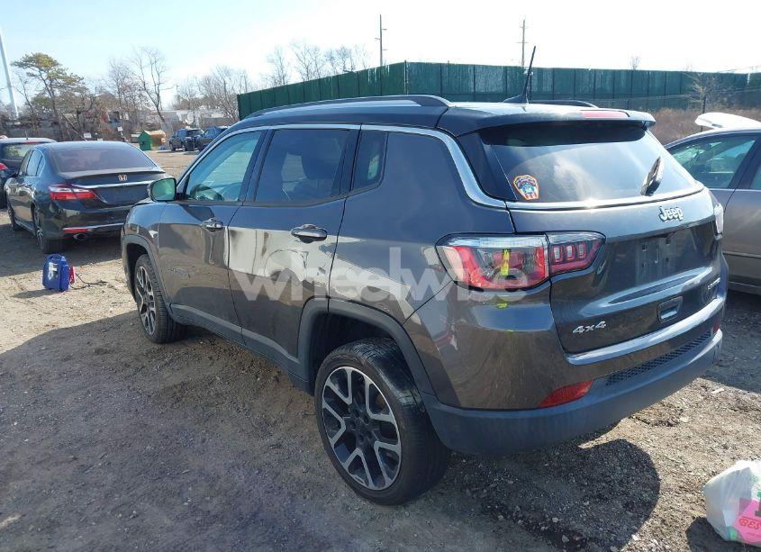 Photo 3 of 2018 Jeep Compass LIMITED 4X4 (VIN 3C4NJDCBXJT484688)