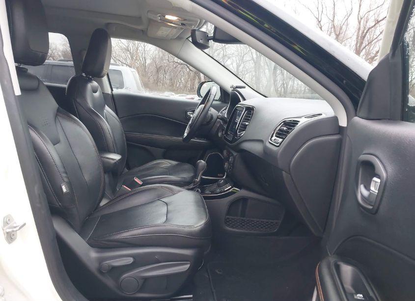 Photo 5 of 2019 Jeep Compass LIMITED 4X4 (VIN 3C4NJDCBXKT682754)