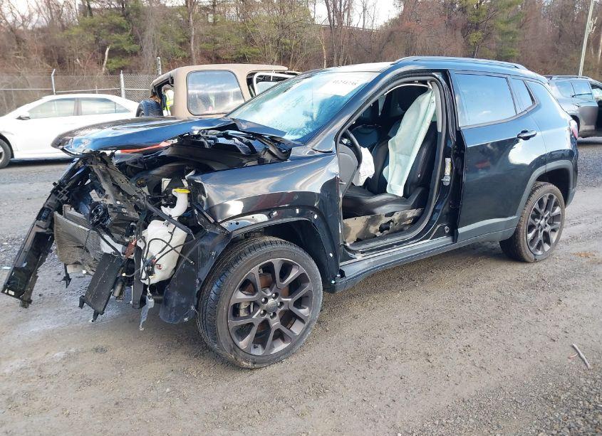 Photo 2 of 2019 Jeep Compass HIGH ALTITUDE 4X4 (VIN 3C4NJDCBXKT696461)