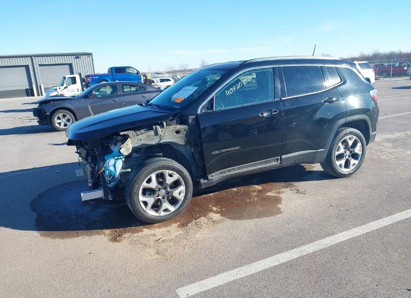 Photo 2 of 2019 Jeep Compass LIMITED 4X4 (VIN 3C4NJDCBXKT854796)