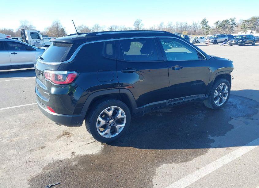 Photo 4 of 2019 Jeep Compass LIMITED 4X4 (VIN 3C4NJDCBXKT854796)