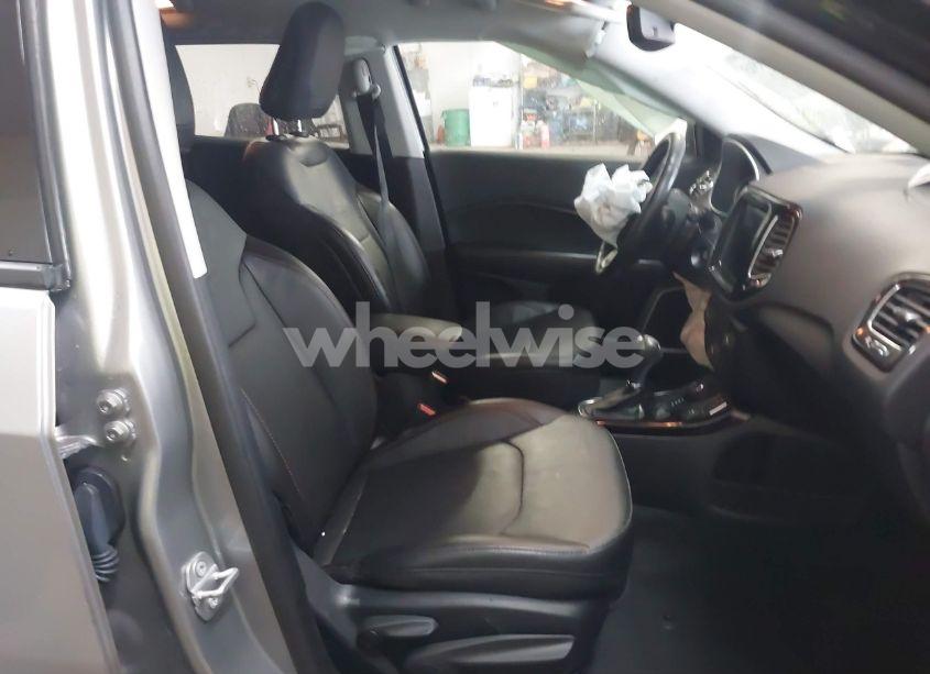 Photo 5 of 2021 Jeep Compass LIMITED 4X4 (VIN 3C4NJDCBXMT539614)