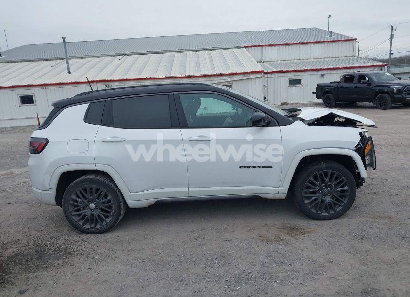 Photo 13 of 2022 Jeep Compass HIGH ALTITUDE 4X4 (VIN 3C4NJDCBXNT119966)