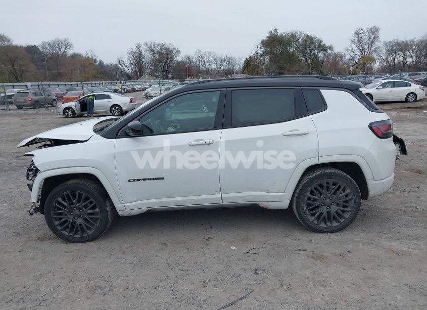 Photo 14 of 2022 Jeep Compass HIGH ALTITUDE 4X4 (VIN 3C4NJDCBXNT119966)