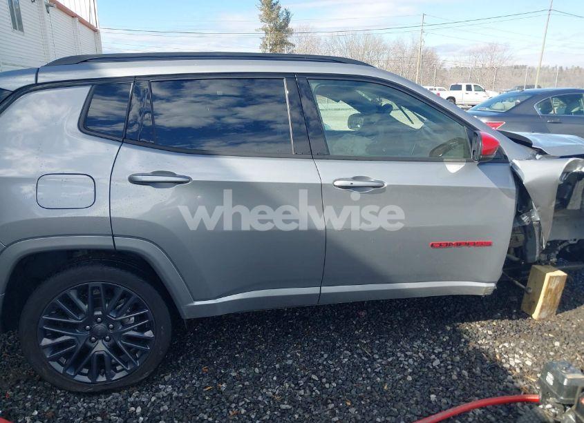 Photo 14 of 2023 Jeep Compass (RED) EDITION 4X4 (VIN 3C4NJDCN0PT542312)