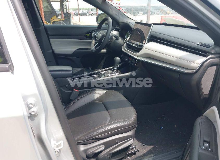 Photo 5 of 2024 Jeep Compass LIMITED 4X4 (VIN 3C4NJDCN0RT113691)