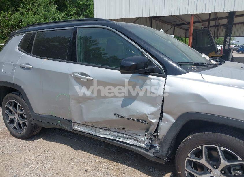 Photo 6 of 2024 Jeep Compass LIMITED 4X4 (VIN 3C4NJDCN0RT113691)