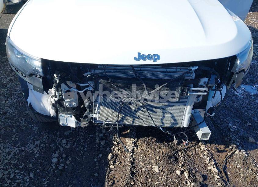 Photo 6 of 2024 Jeep Compass LIMITED 4X4 (VIN 3C4NJDCN0RT125467)