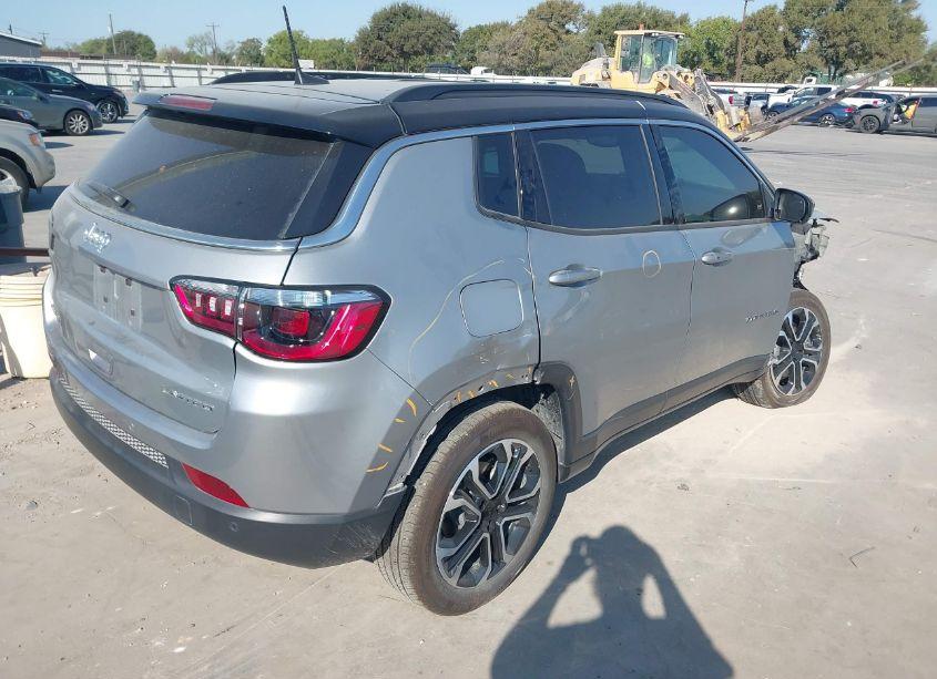 Photo 4 of 2024 Jeep Compass LIMITED 4X4 (VIN 3C4NJDCN0RT582148)