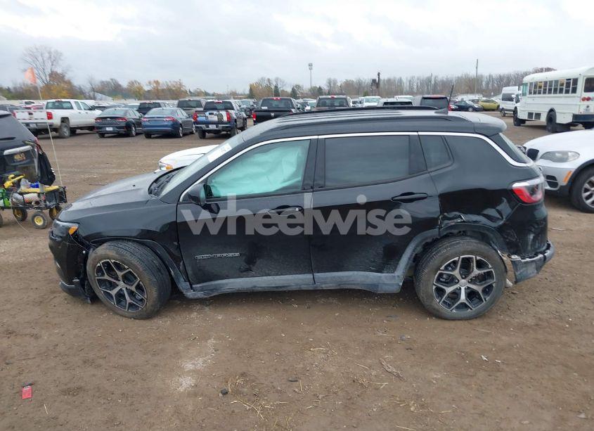 Photo 14 of 2024 Jeep Compass LIMITED 4X4 (VIN 3C4NJDCN1RT141824)