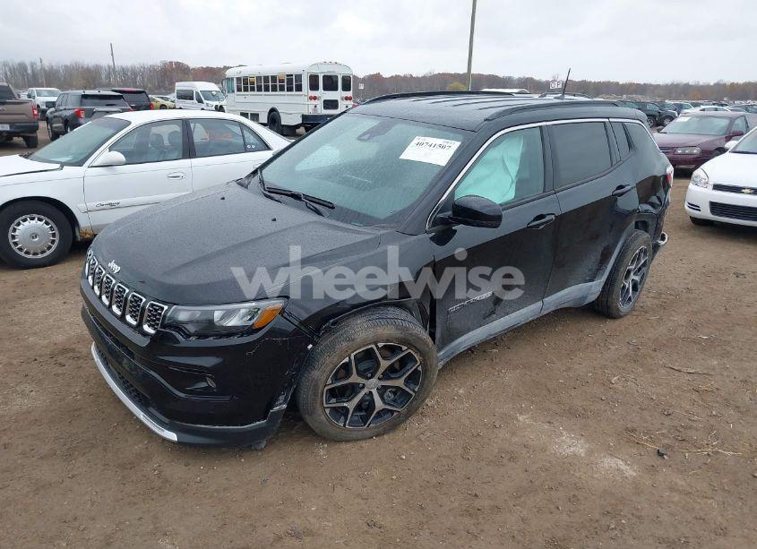 Photo 2 of 2024 Jeep Compass LIMITED 4X4 (VIN 3C4NJDCN1RT141824)