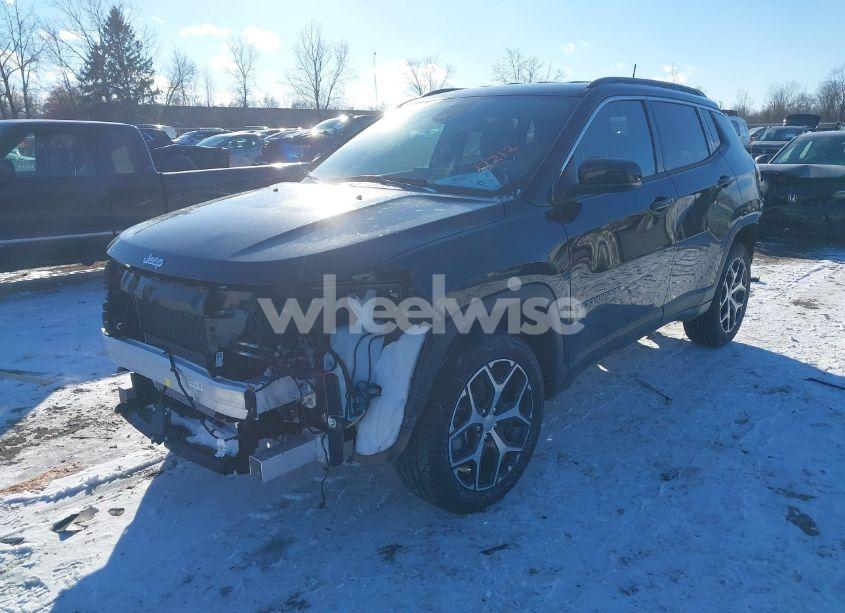 Photo 2 of 2024 Jeep Compass LIMITED 4X4 (VIN 3C4NJDCN1RT156355)