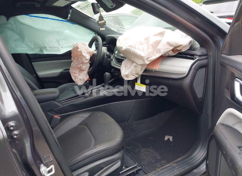 Photo 5 of 2024 Jeep Compass LIMITED 4X4 (VIN 3C4NJDCN1RT174161)