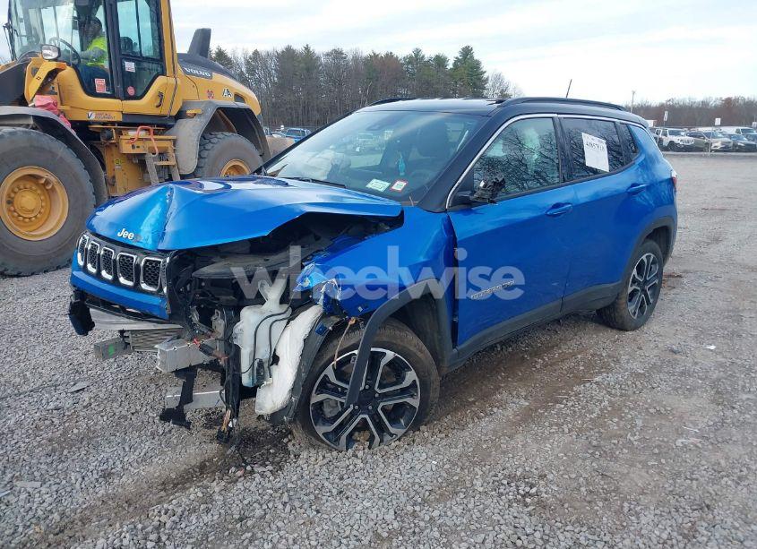 Photo 2 of 2024 Jeep Compass LIMITED 4X4 (VIN 3C4NJDCN1RT582353)