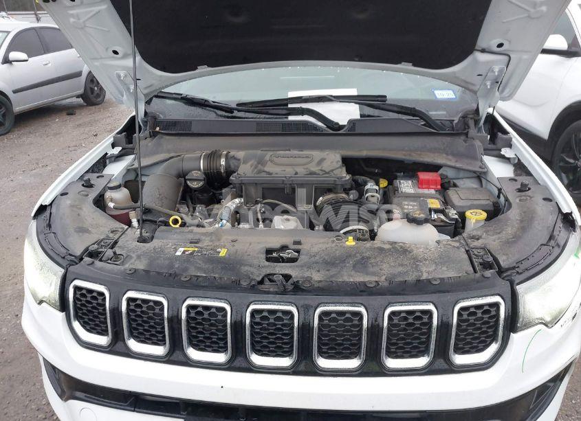 Photo 10 of 2024 Jeep Compass LIMITED 4X4 (VIN 3C4NJDCN1RT595975)