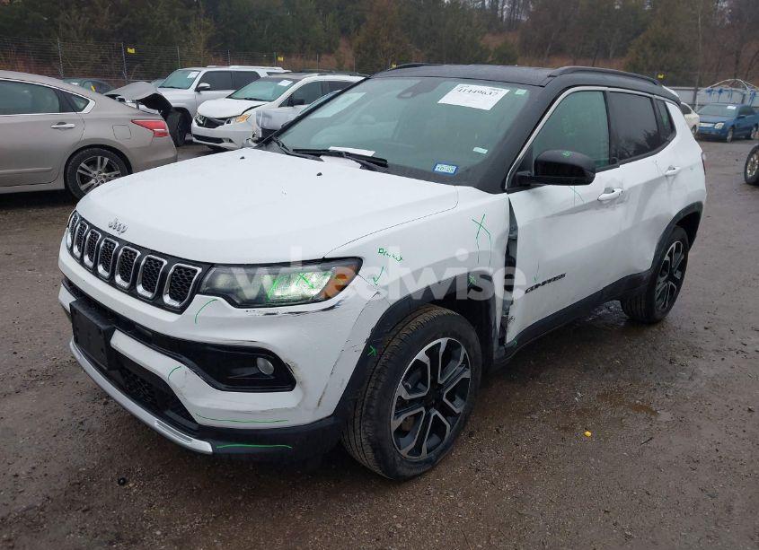 Photo 2 of 2024 Jeep Compass LIMITED 4X4 (VIN 3C4NJDCN1RT595975)
