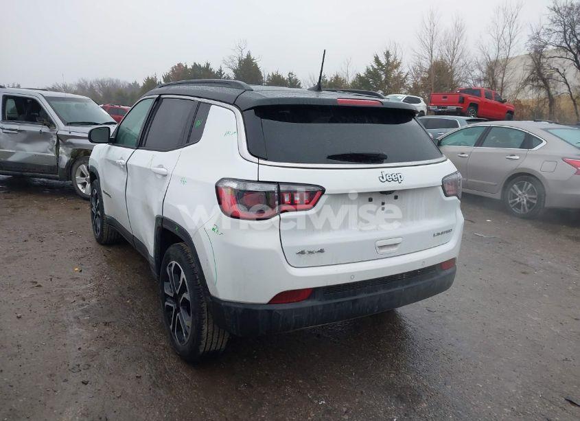 Photo 3 of 2024 Jeep Compass LIMITED 4X4 (VIN 3C4NJDCN1RT595975)