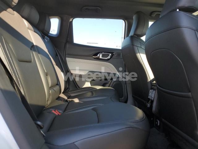 Photo 2 of 2025 JEEP COMPASS LIMITED (VIN 3C4NJDCN1ST592306)