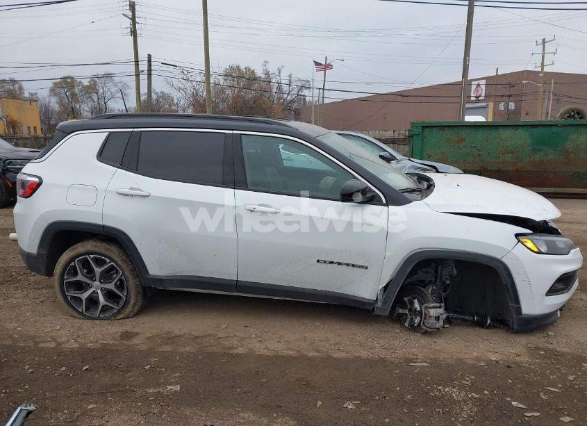 Photo 14 of 2024 Jeep Compass LIMITED 4X4 (VIN 3C4NJDCN2RT127446)