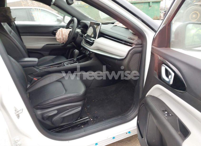 Photo 5 of 2024 Jeep Compass LIMITED 4X4 (VIN 3C4NJDCN2RT127446)