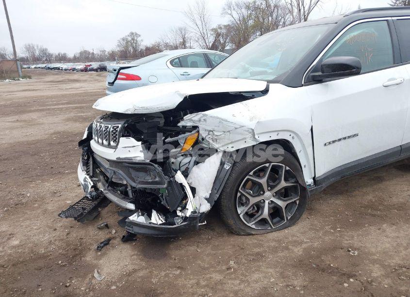 Photo 6 of 2024 Jeep Compass LIMITED 4X4 (VIN 3C4NJDCN2RT127446)